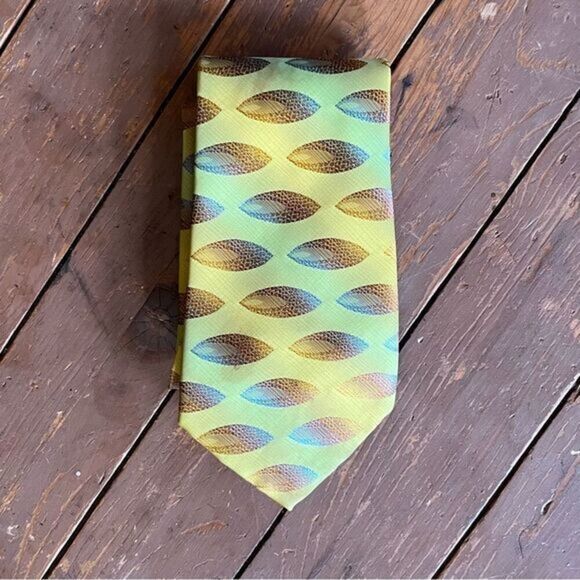 Cezanne Almond Seed Vintage Tie - Picture 1 of 3